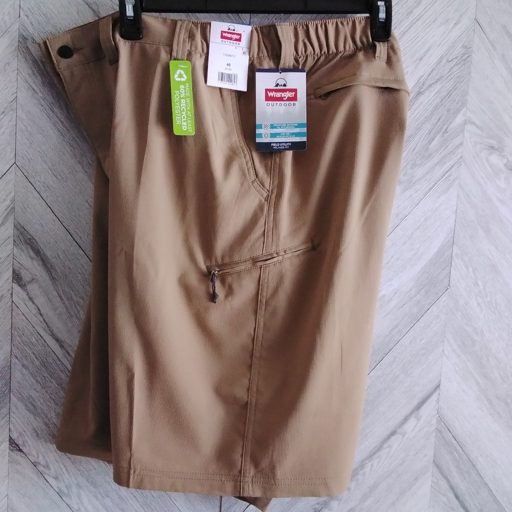 Wrangler Men's And Big Men's Outdoor Performance Side Elastic Waist Shorts Sz:46